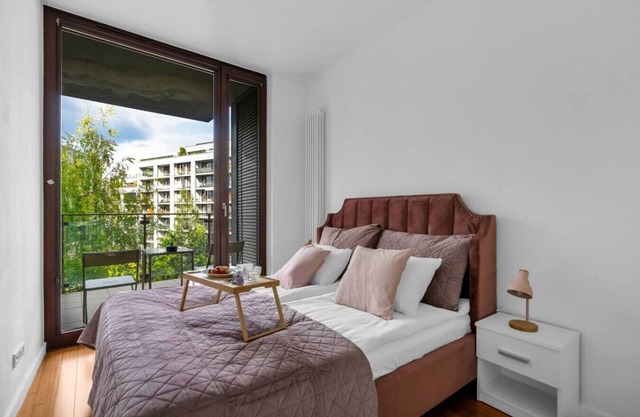 Ochota Apartment - 49m2, Balcony - by Rentujemy