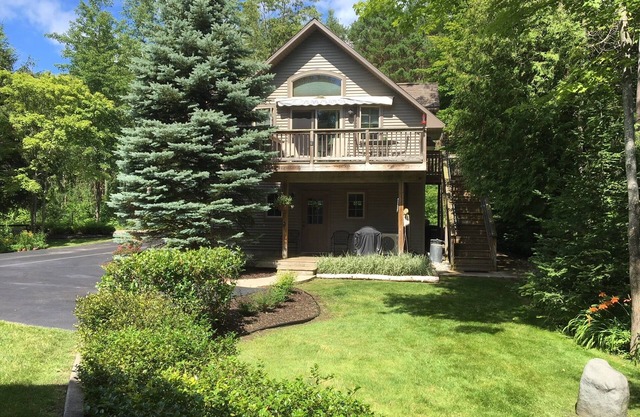 Oct 14-Nov 14 open, for a relaxing fantastic, waterfront getaway for 2.