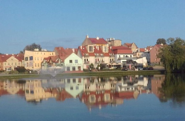 OKNO NA RATUSZ - Apartament De Luxe w centrum Mrągowa