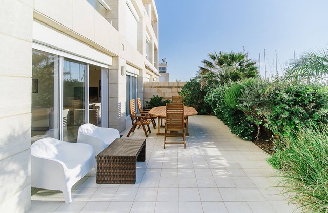 Olala Marina Apartments