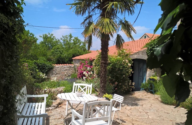 Old Dalmatian stone house with sea view - Island of Hvar