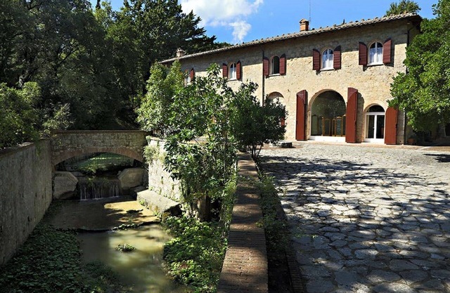 Old mill in Tuscany, located 2 km from Cetona