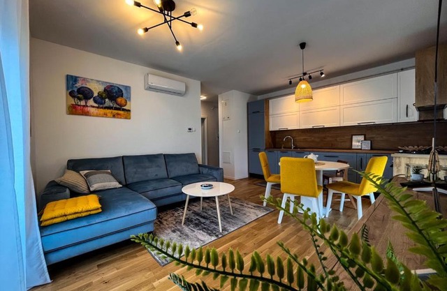 Old Town Đurđevac- 1 garažno mjesto, besplatan wifi te ulaznice za Hrvatsku saharu, mini zoo