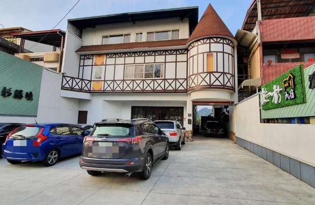 On One Side Homestay