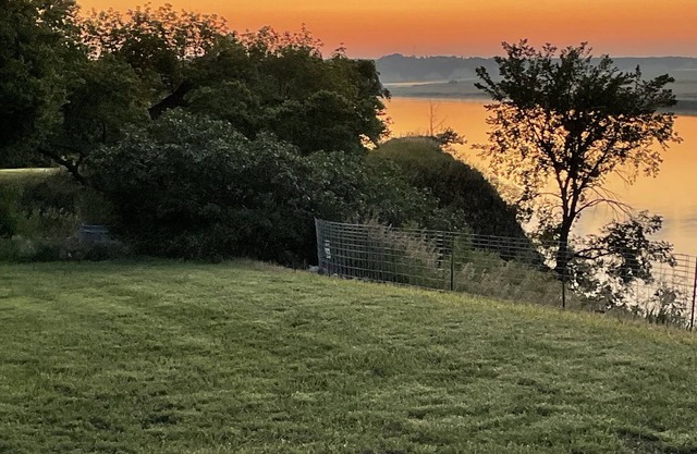 On the Bluff, Overlooking the River. Outdoorsman’s Paradise!