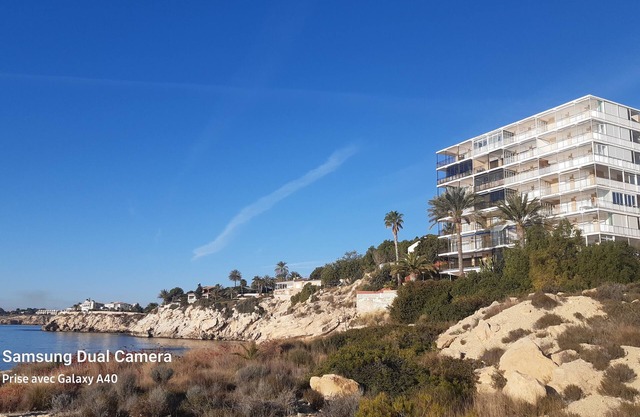 On the Costa Blanca, you can not be closer to the Mediterranean Sea.