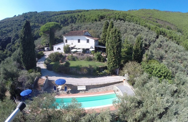 On the Hills Pisa-Lucca, Poetic Villa Salt Pool, Pace, Nature, poetry