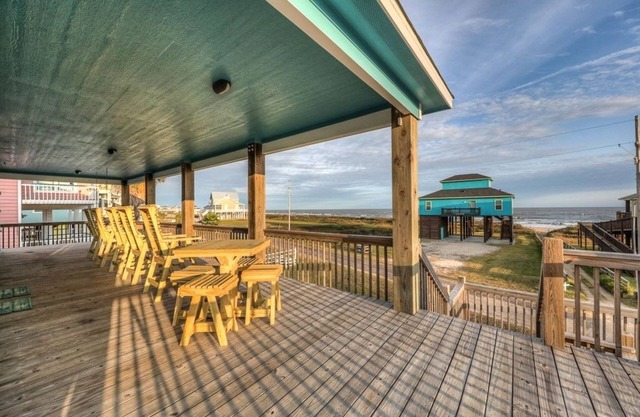 Once Upon A Tide 3 Bedroom Home by RedAwning