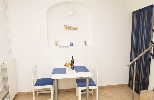 One bedroom apartment with terrace Mošćenička Draga, Opatija (A-18440-a)