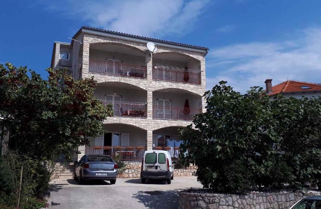 One-Bedroom Apartment Novi Vinodolski near Sea 3