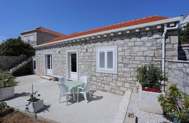 One bedroom apartment with terrace Lumbarda, Korčula (A-9474-a)