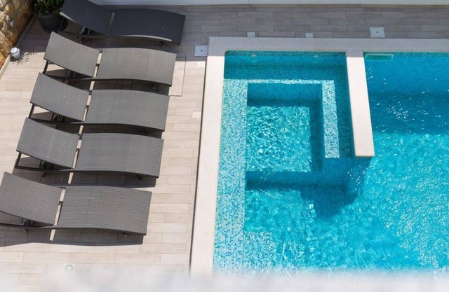 One bedroom apartment on the ground floor