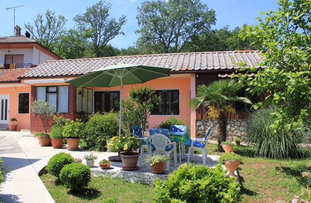 One bedroom apartment with terrace Oprič, Opatija (A-7716-b)