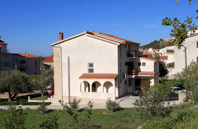 One bedroom apartment with balcony and sea view Duće, Omiš (A-2821-c)