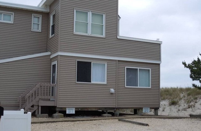 One bedroom ocean front