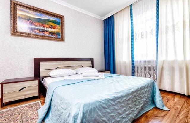 ONLY SUN апартаменты с кухней в центре