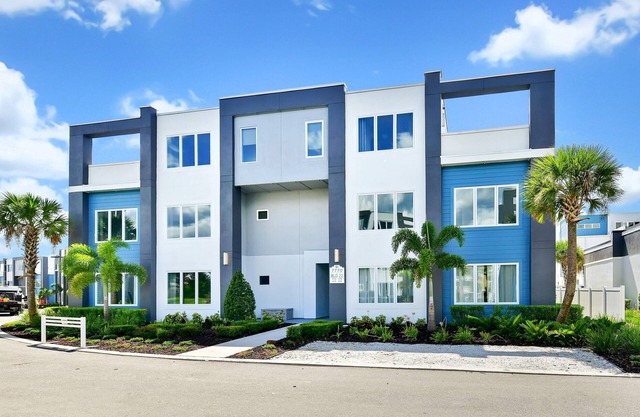 Open Concept Condo near Disney with Resort & Waterpark Access - B22-115