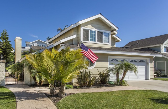 OPEN Sept 26-30! Pool, Spa, Billiards, Pets, Beach Spa Getaway!