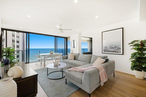 Oracle Broadbeach Tower 1 Lvl 20 Free parking - GC Getaways