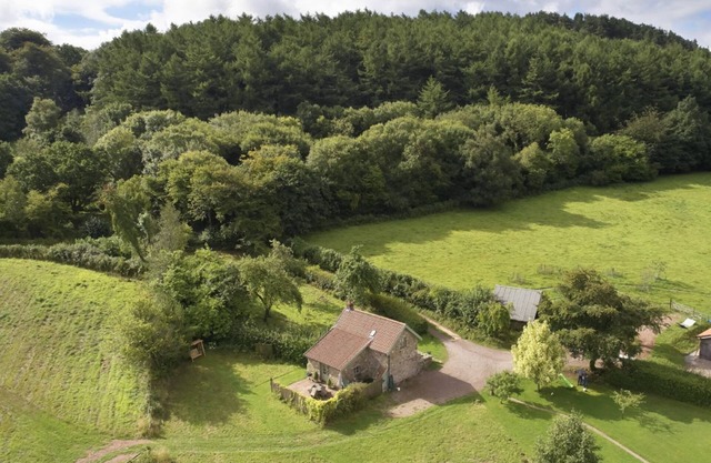 Orchard holiday cottage is a beautiful romantic dwelling ideal for couples. This perfect property is