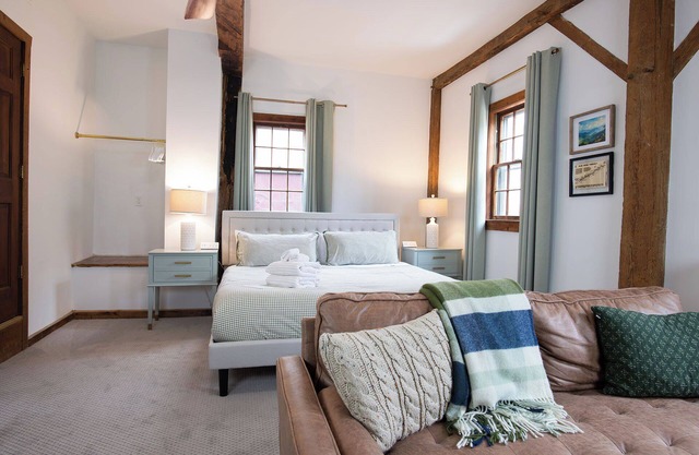Osceola Mill is a B&B inn located in the Shenandoah Valley 20 minutes from Lexington and Staunton.