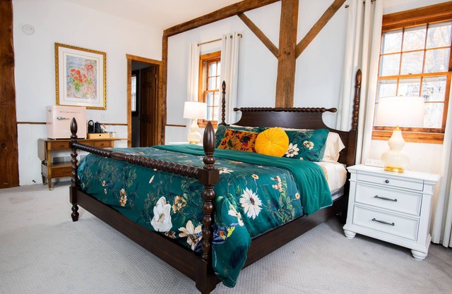 Osceola Mill is a B&B inn located in the Shenandoah Valley 20 minutes from Lexington and Staunton.