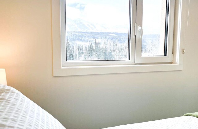 OSO308 · Casa Oso - DT Riverfront Condo