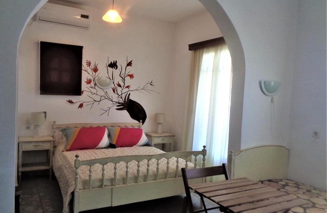 ostria studios - molos