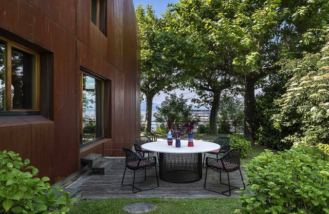 Otoctone.Thonon - Architect's waterfront house