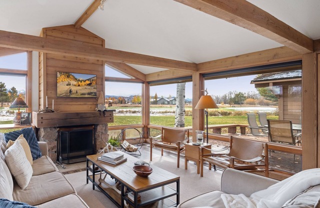 Outpost: Golf Creek 15 - Close to National Park!