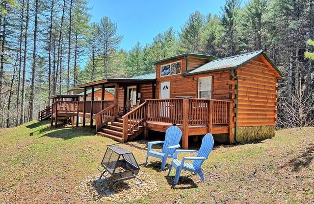 Over the River & Through the Woods-Open for Bookings! 2 Cabins