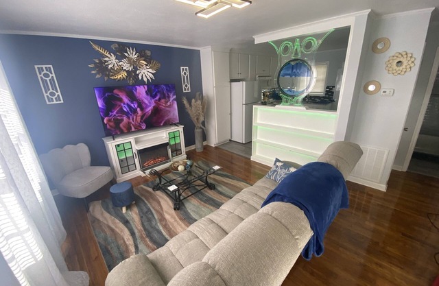 Owl's Nest - Interactive Art - Nintendo - Large Parking Area