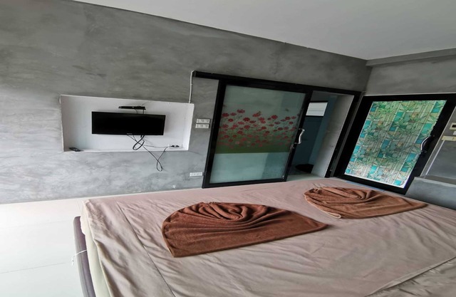 OYO 1167 Ban Pa Rim Khuean