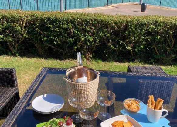 Oyster Bay Holiday Apartment Dundrum