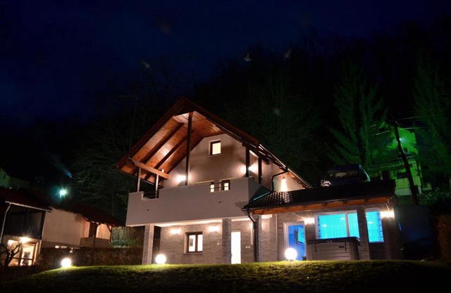 Ozalj , Karlovačka Županija ,Cijela kuća za odmor Lucija