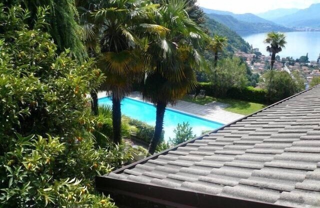 Pandora 1 lake view apt. in residence with pool