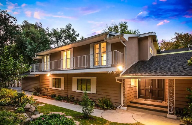 Pacific Dreams at Woodland Hills. Distinguished 8