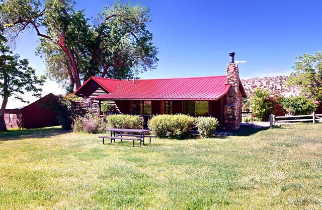 Pack Creek ~ Farm House | 3 Bed, 1.5 Bath