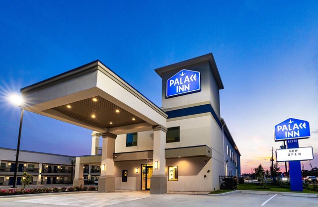 Palace Inn Blue Copperfield FM 529