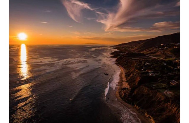 Palisades Family Beach House near Surfing Spots