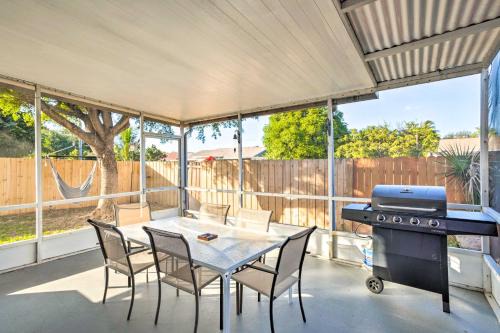 Palm Beach Gardens Duplex - 5 Mi to Beach!