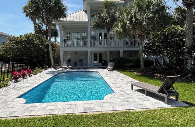 Palm Coast Paradise - 5BR 4BA, Private Pool, 1 Min walk to Beach, Family Retreat