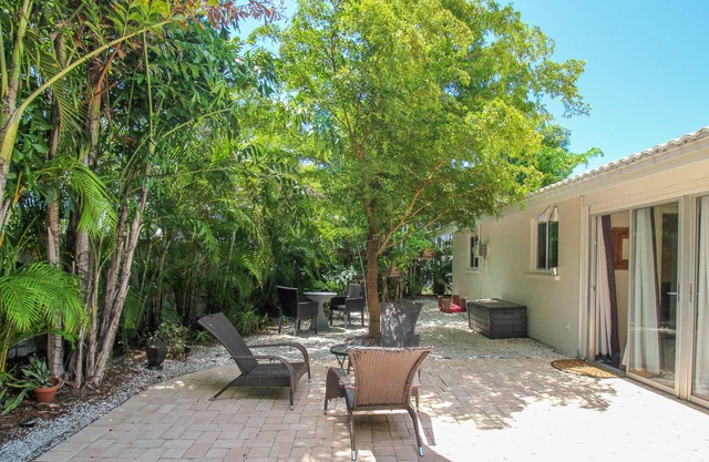 Palm Garden: Home Near Siesta Key