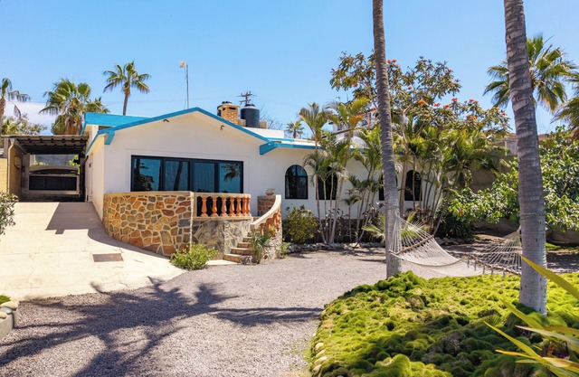 Palmas Paradise, 3BR house