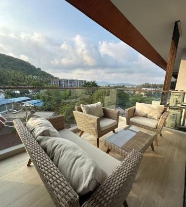 Palmyrah Surin sea view