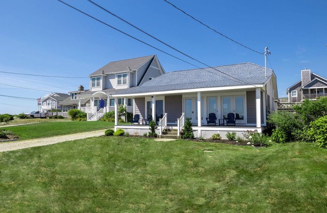 Panoramic Ocean Views - Close to Local Favorite Restuarants