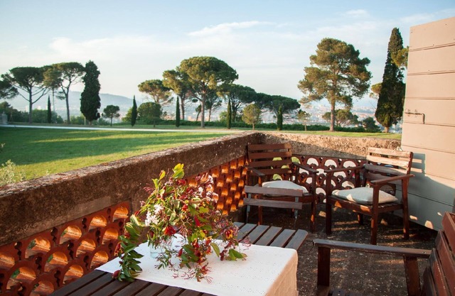 Panoramic three-room apartment with terrace and summer pool