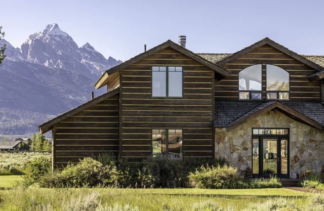 Panoramic Views of the Teton Range Next to GTNP