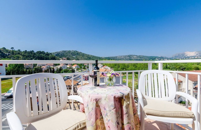 Pansion Srebreno - Double or Twin Room with Balcony and City View 3