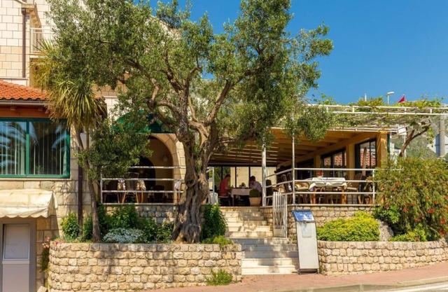 Pansion Srebreno - Double or Twin Room wth Balcony and City View 1